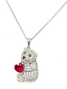 This Polar Bear 925 Sterling Silver Necklace features a beautiful pendant in the